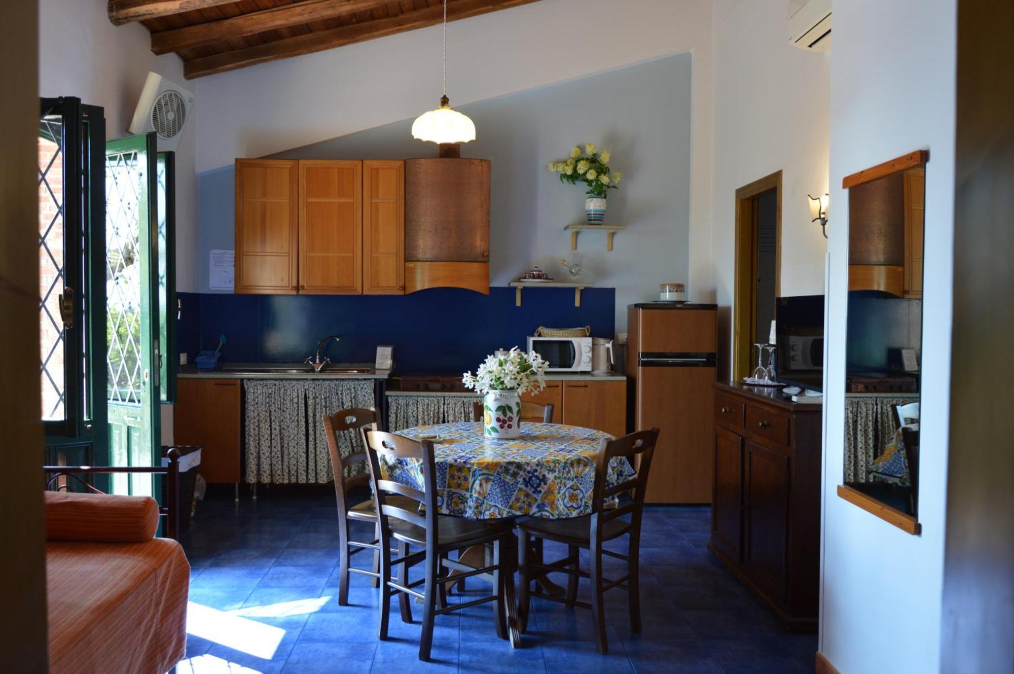 Antico Borgo Etneo Country Hotel Calatabiano Exterior photo